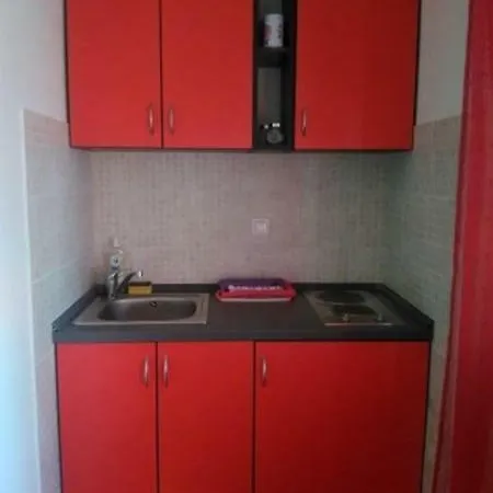 Appartamento Studio In 36652 *
