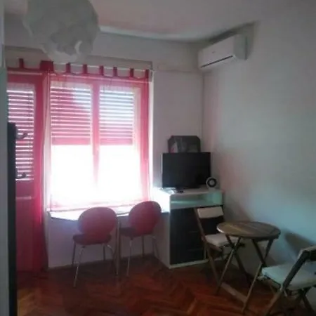 Studio In 36652 Apartament